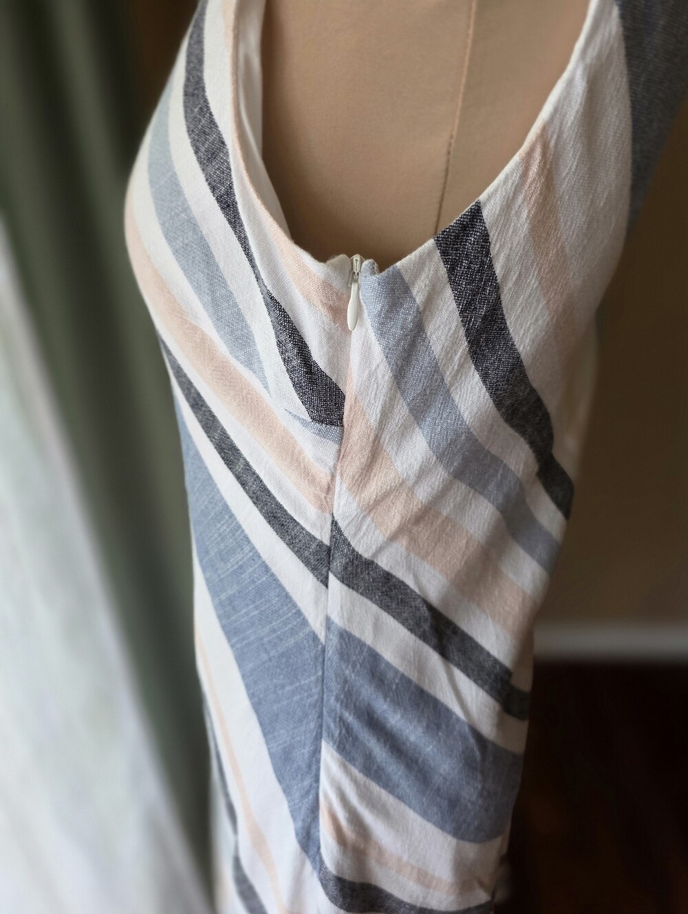 Striped Linen Blend Sleeveless Midi Dress Blue Pink White V-Neck Lined Size S - Picture 3 of 13